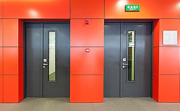 淄博消防器材:乙級(jí)防火門用在哪里？怎么避免防火門的隔熱不良情況？